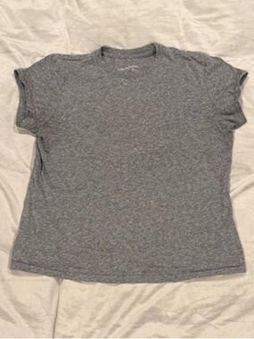 Universal Thread Heather Gray Short Sleeve Tee